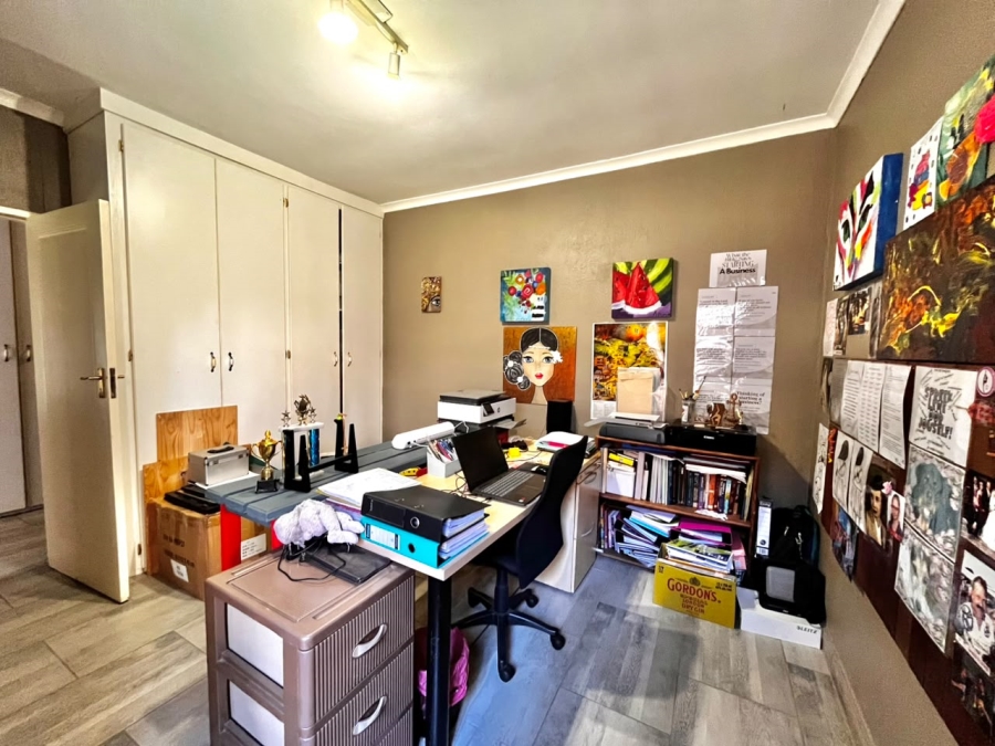 To Let 4 Bedroom Property for Rent in Cashan North West